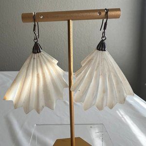 Vintage Delicate Carved Shell Boho Dangle Silver Tone Estate Earrings